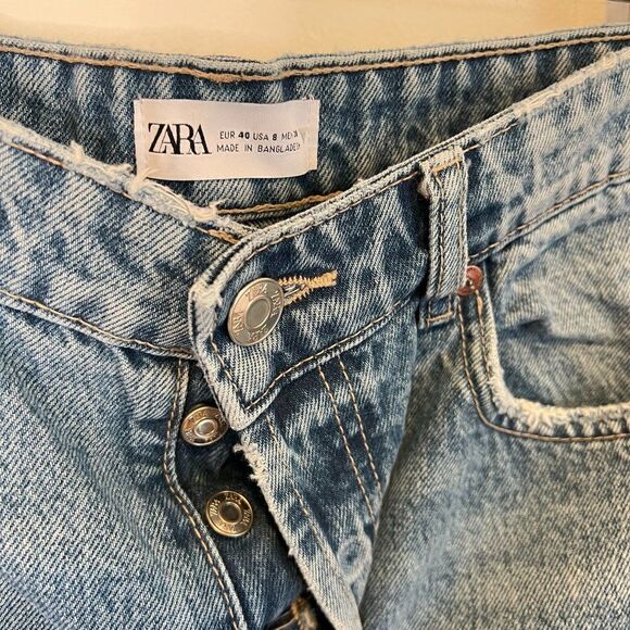 CLEARANCE - Zara Light Wash Distressed Button Fly Jeans - Picture 5 of 6